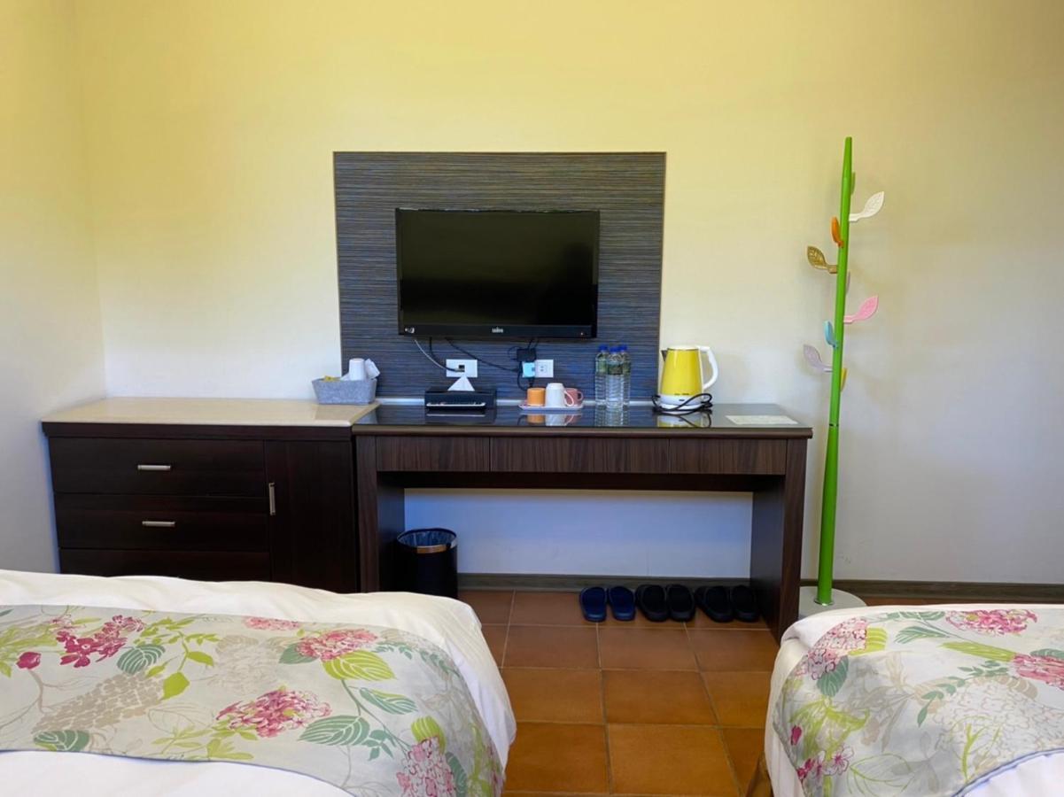 Hua Mu Xing Jing B&B Renai Buitenkant foto